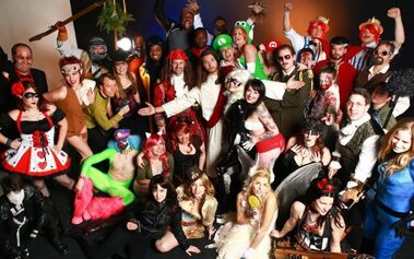 Costume-party-halloween-1024x640.jpg